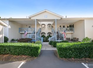 20617 28th Ave W APT D6, Lynnwood, WA
