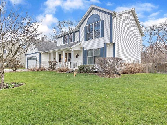 3rd image of 55191 Birchwood Ct