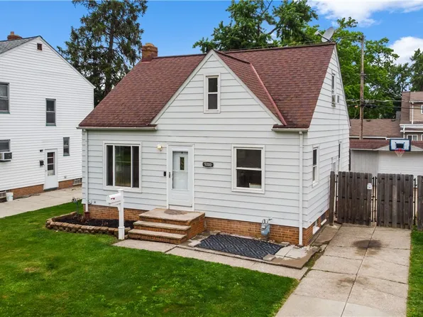 5000 Kenmore Ave, Parma, OH 44134