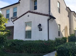 762 E Lemon Swirl Dr, Azusa, CA 91702