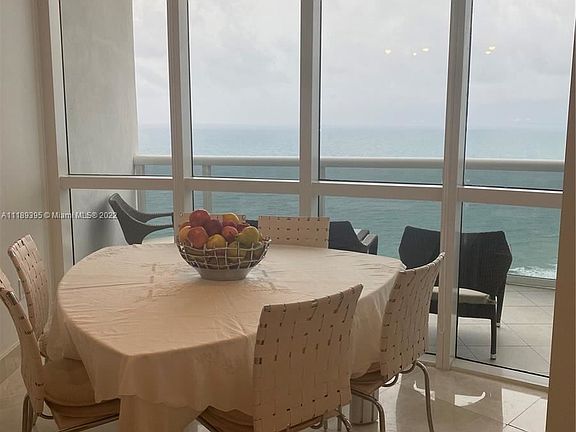 3rd image of 18201 Collins Ave #11029909