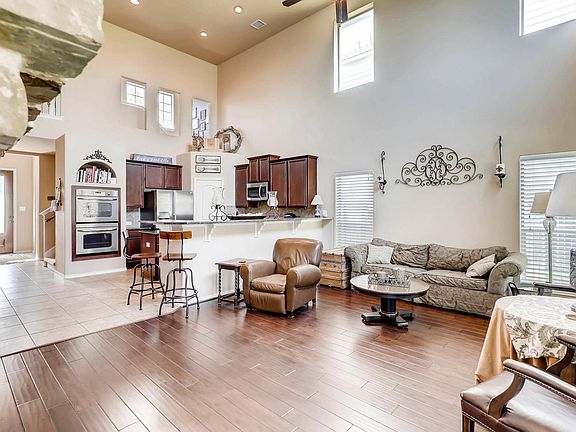 27038 Trinity Bend San Antonio-large-006-28-Living Room-1500x999-72dpi_03162023