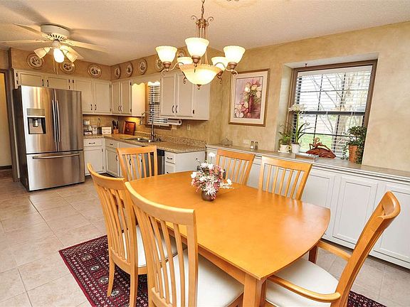5th image of 3322 Summerhill Dr