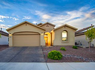 882 Cedar Park Ave, Sunland Park, NM 88008