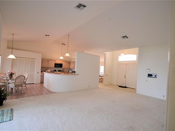 5th image of 8200 Danbury Ln