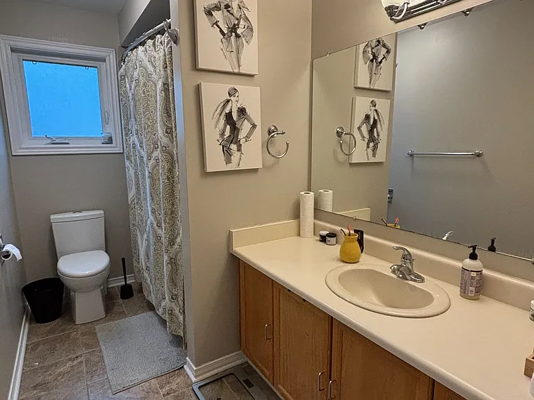 3 Tower Hill Cres — Photo 15