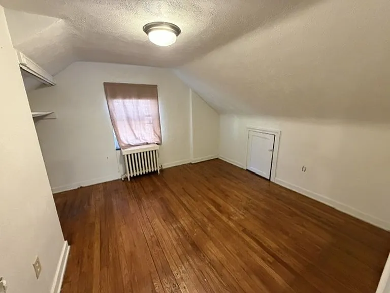 222 Wainwright Ave — Photo 24