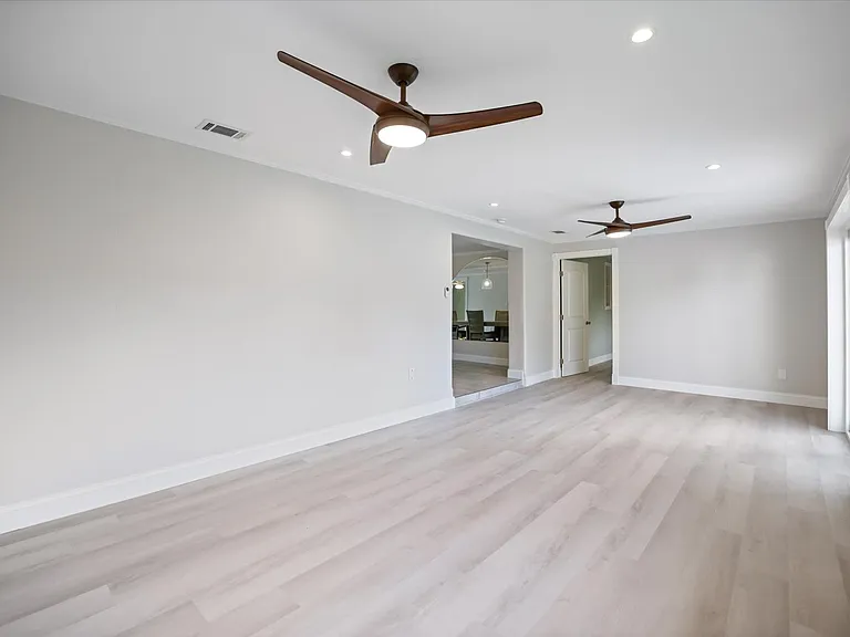 545 Bluebell Rd — Photo 12