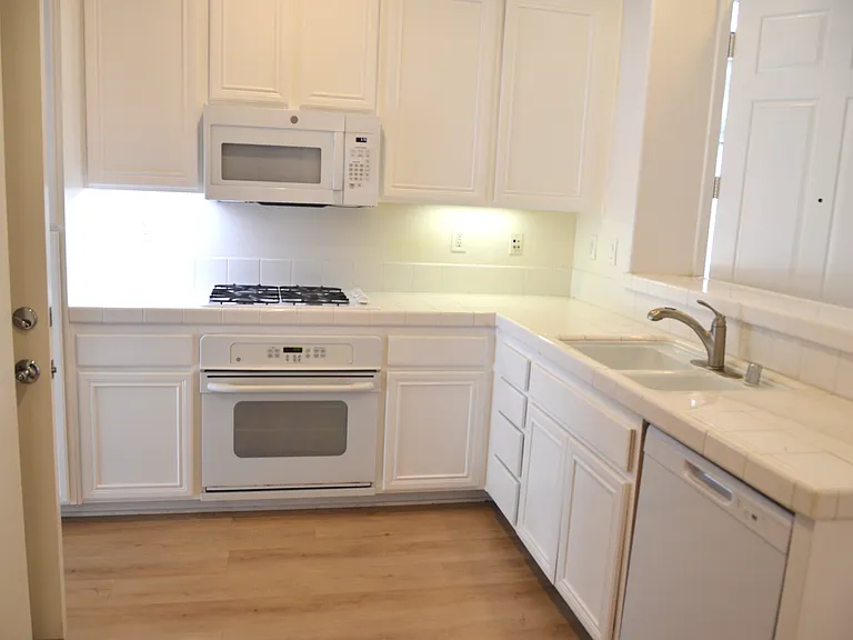 2167 Palo Alto Dr #135 — Photo 6