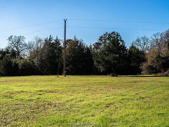 3rd image of Fm 3058