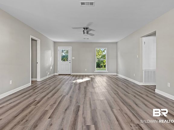4th image of 5406 Pensacola Ave