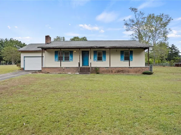 1022 Lakemont Rd, Starr, SC 29684