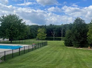 101 Lakeshore Dr, Foristell, MO 63348