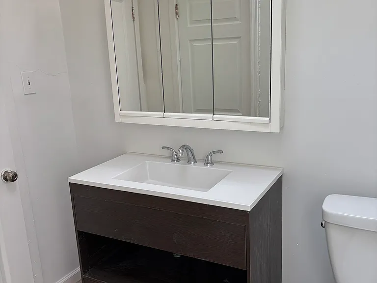 302 E Albanus St — Photo 15