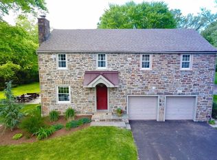 937 Valley Rd, Blue Bell, PA 19422