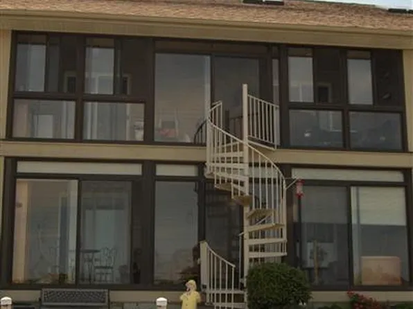 8917 W Canada Goose Ct, Oak Harbor, OH 43449