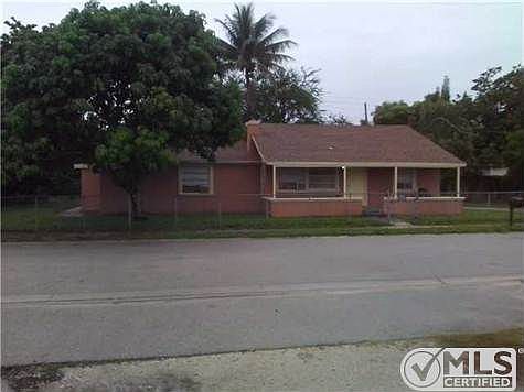 1st image of 2914 Oswego Ave