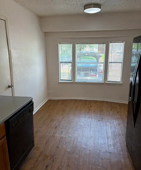 2524 Catalina Way — Photo 9
