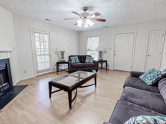 5th image of 1657 Veanna Dr