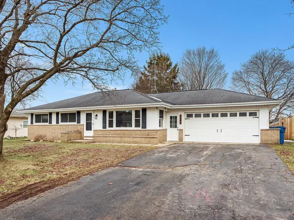 2334 Tamrack St, Kalamazoo, MI 49006