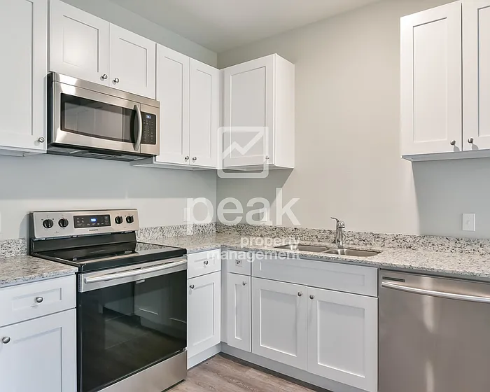 8001 Marydean Ave — Photo 7