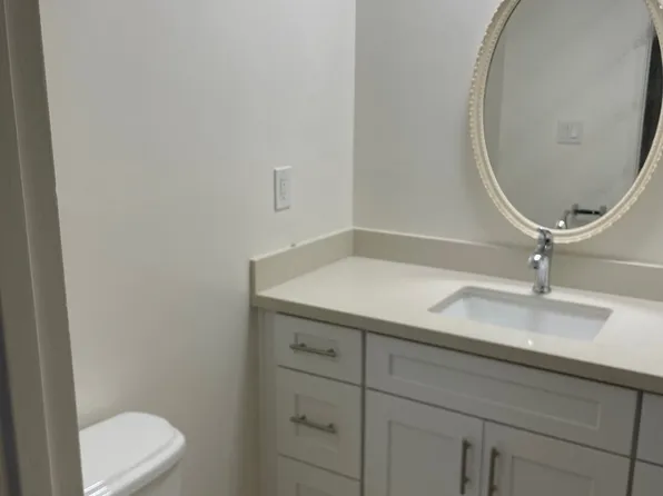 848 S Holt Ave, Los Angeles, CA