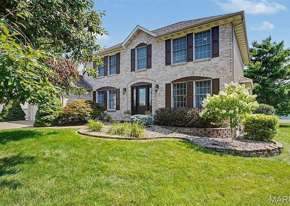 1st image of 307 Camilla Dr