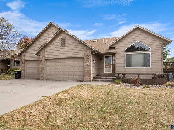 300 N Sandberg Dr, Sioux Falls, SD 57110