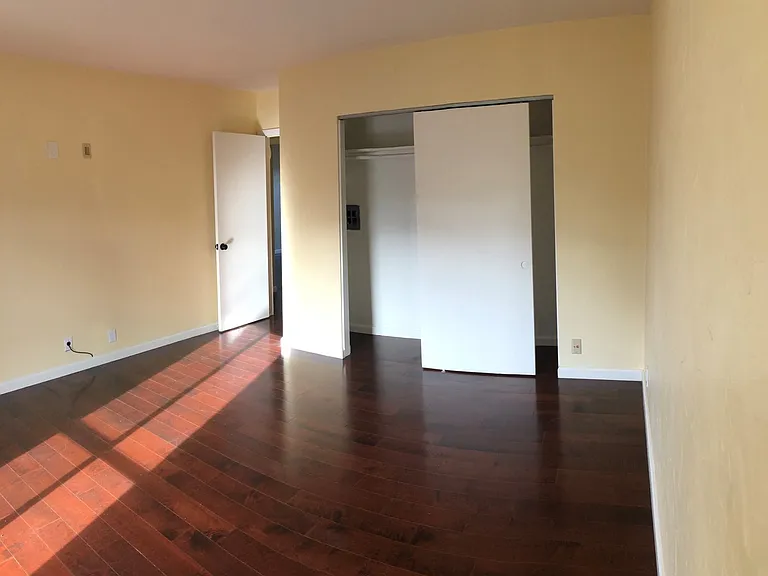 500 Glenwood Cir #230 — Photo 14