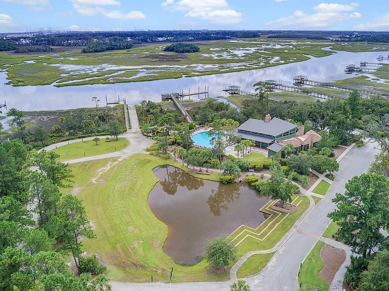 722 Bounty Square Dr #C — Photo 61