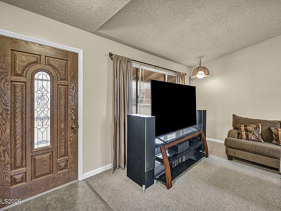 3rd image of 8825 Artesian Way