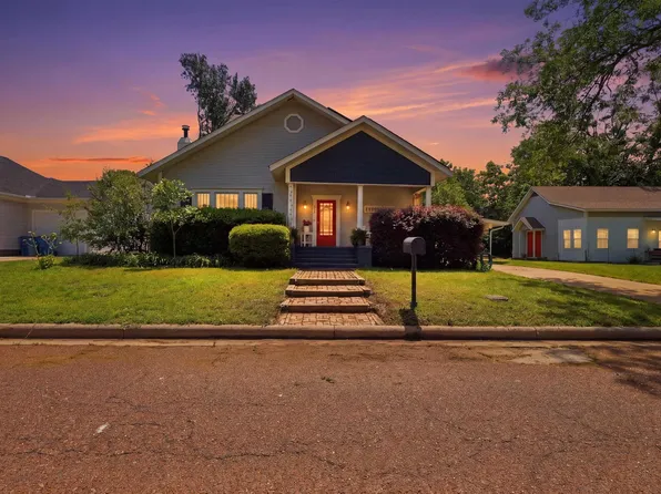 307 S Mill St, Winnsboro, TX 75494