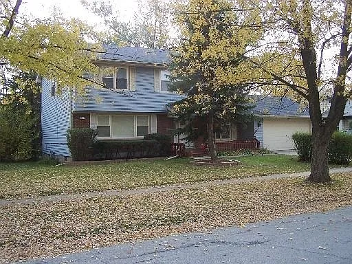 4333 175th Pl photo 1