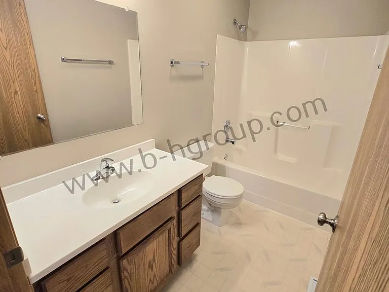 8845 17th Ave — Photo 14
