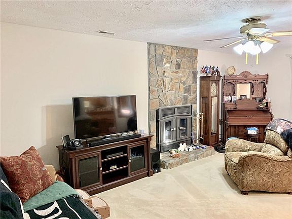 2nd image of 47 Celtic Dr