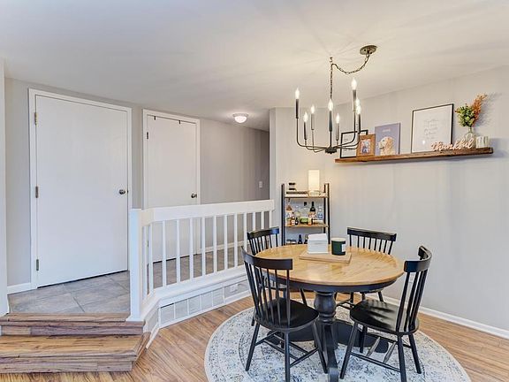 5th image of 1573 Raymond Dr APT 203