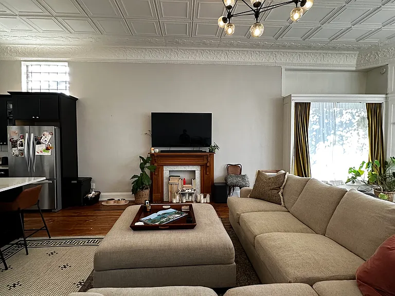 1104 Russell St #1 — Photo 5