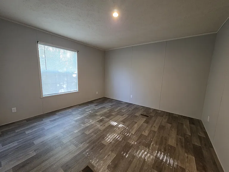 Pineview Estates — Photo 10