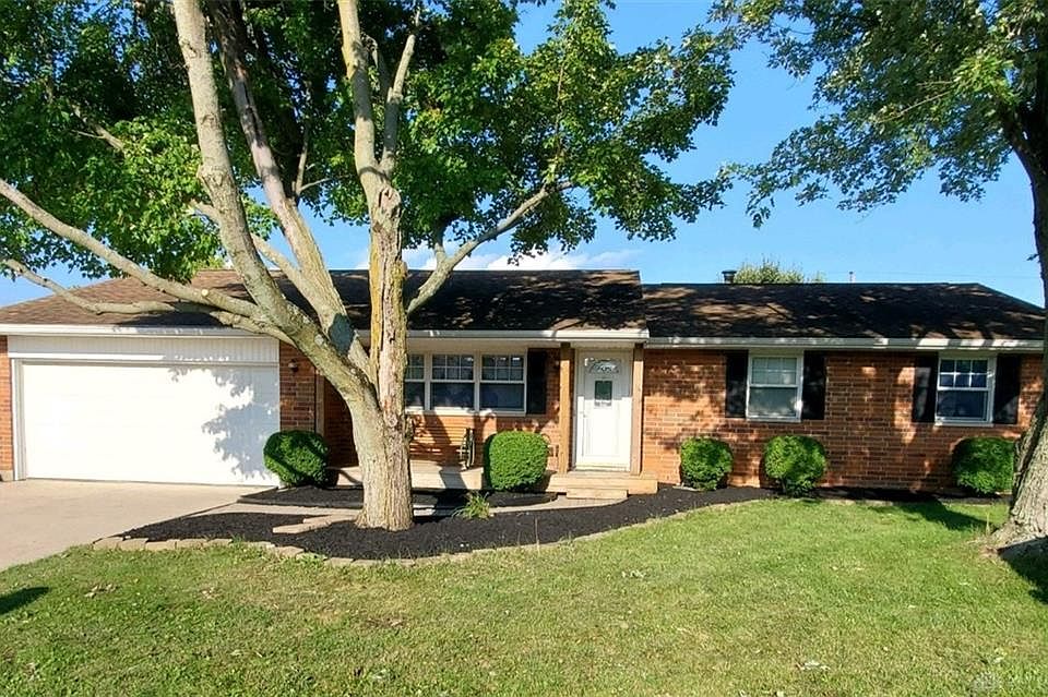 2nd image of 1273 Oaktree Dr