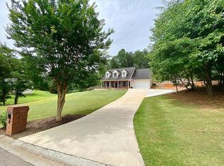 3615 Shady Oak Trl, Gainesville, GA 30506