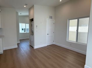 430A Santiago Ave, Long Beach, CA 90814