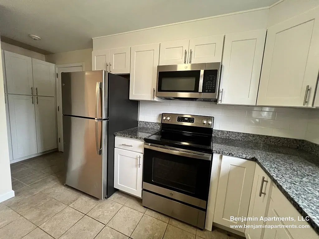 2 bed, $3,500 — Photo 1