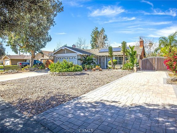 2nd image of 1539 Robyn St