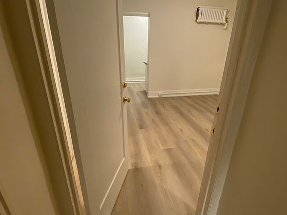 3rd image of 604 Bush St APT 7
