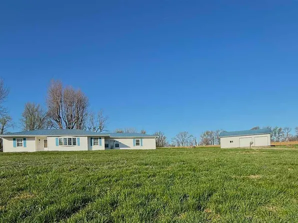 401 W Shipping St, Edwardsport, IN 47528