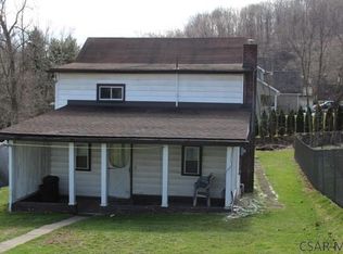 8 Fairlane Ct, Johnstown, PA 15906