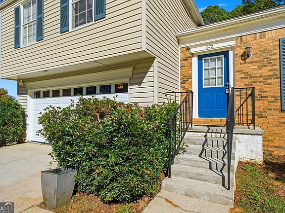 5th image of 672 Stonebridge Loop