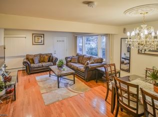 35 Courter Ave, Wayne, NJ 07470