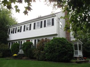 2 Pace Rd, Tyngsboro, MA 01879