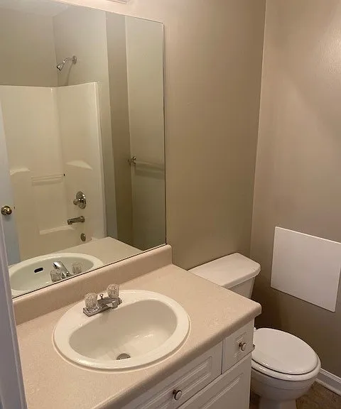 402 Blue Ridge Villa Dr #402 — Photo 2